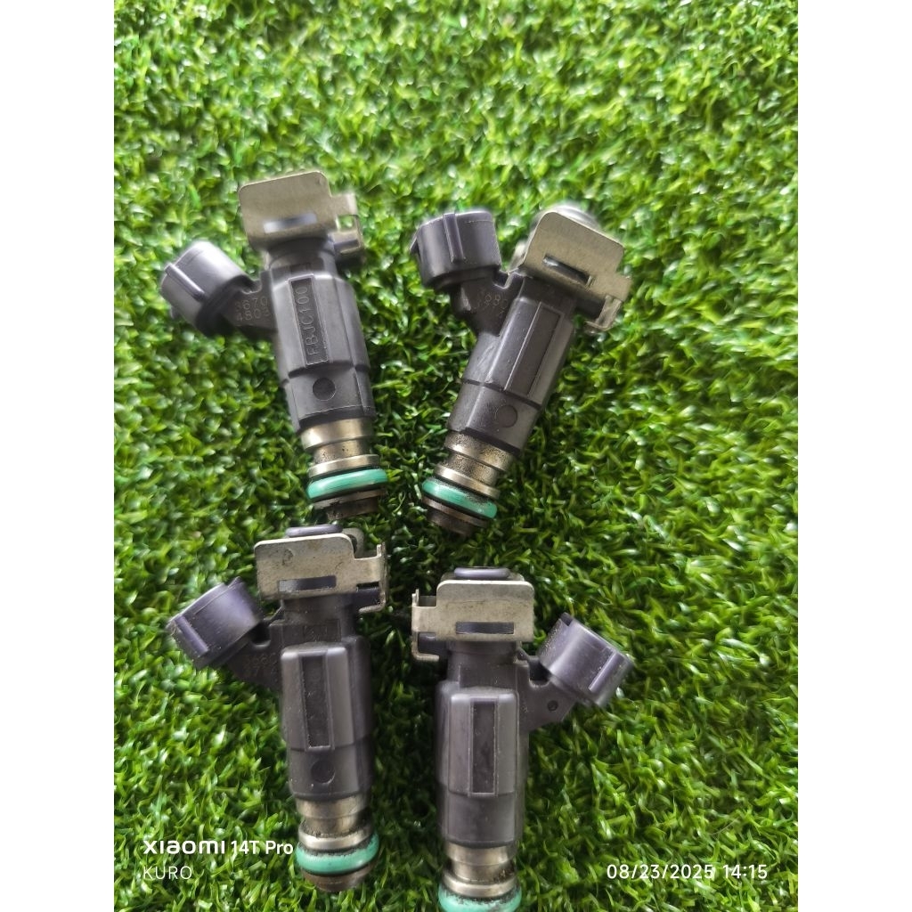 Nissan QR20/25 fuel injector [FBJC100] (used item) | Shopee Malaysia