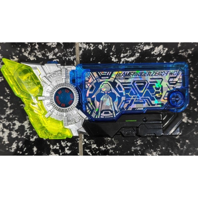 ORIGINAL BANDAI DX Zero Two Progrisekey Kamen Rider Zero One | Shopee ...