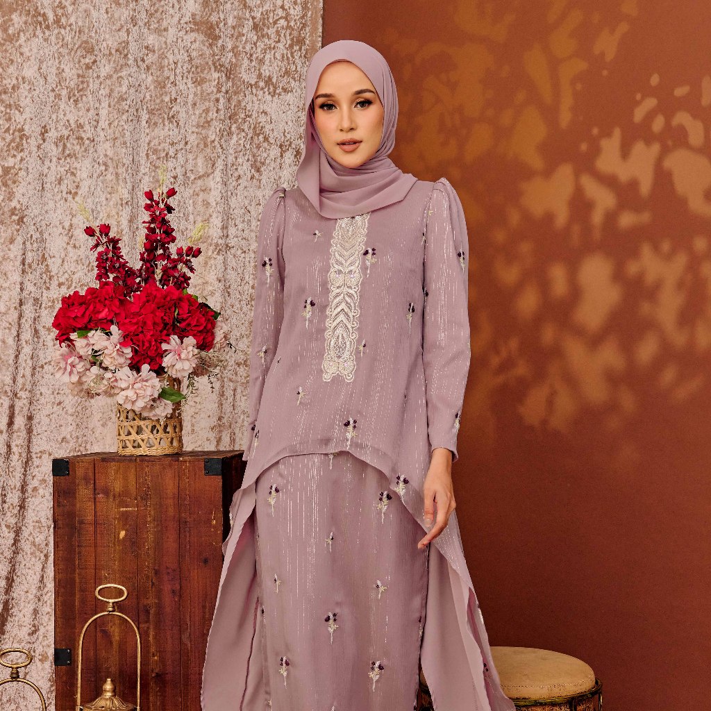 Hyleen Kirana Kurung Sidetail Kurung Sidetail Sulaman Bunga Tabur 