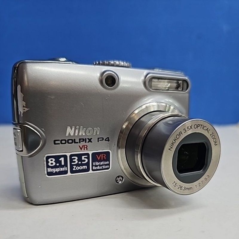 NIKON coolpix p4 VR CCD DIGITAL CAMERA (USED) 8.1Megapixel 3.5