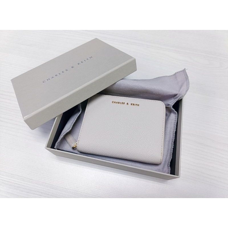 CHARLES KEITH Basic Square Wallet/Purse Ivory Shopee Malaysia