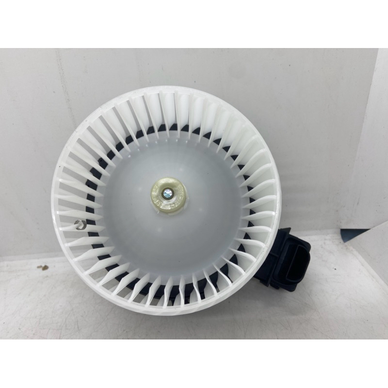 TOYOTA HILUX REVO 15‘ GUN125 / INNOVA 15’ AIR COND BLOWER FAN MOTOR ...