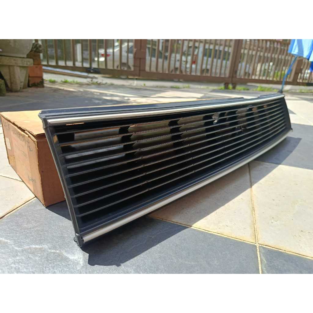 Toyota AE80 Grille, AE8#, CE80, EE80, Radiator - NOS item -53101-12500 ...