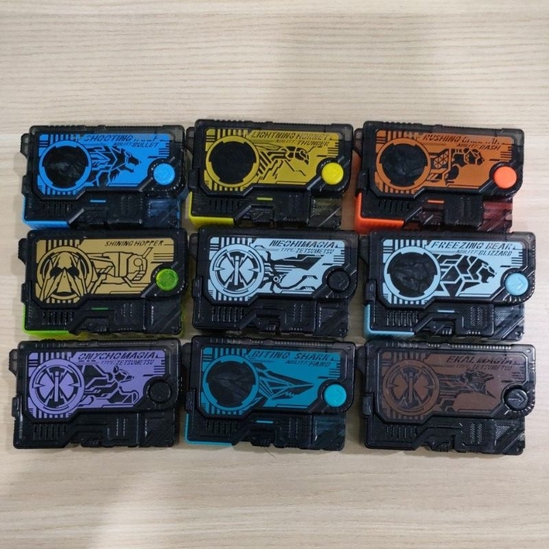SG progrise key kamen rider zero one bandai | Shopee Malaysia