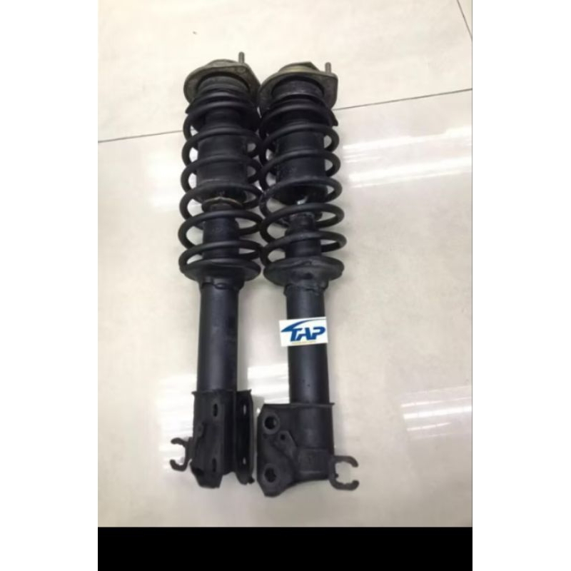 Perodua Kancil Dapan Absorber Kiri kanan with springs second hand ...