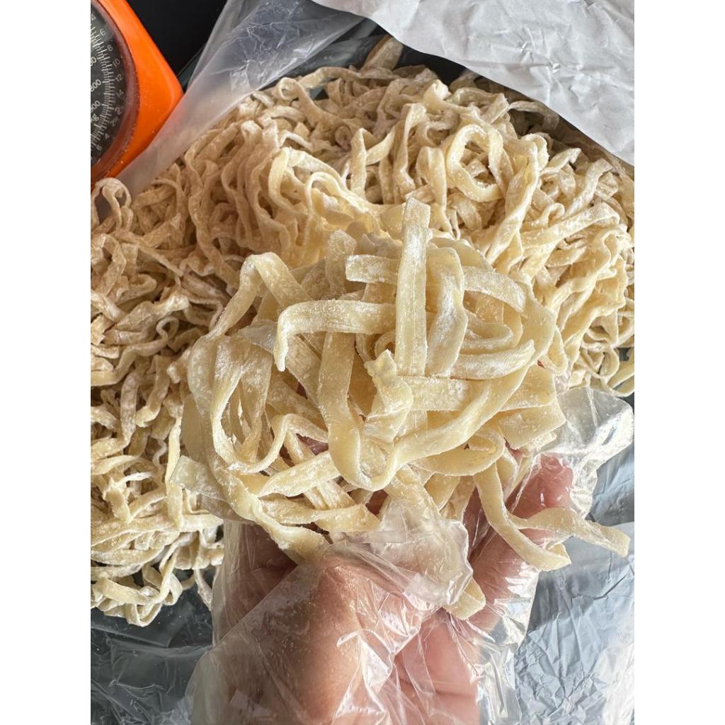 Fresh Pan Mee Flat Noodles 1 kg mee tarik segar | Shopee Malaysia