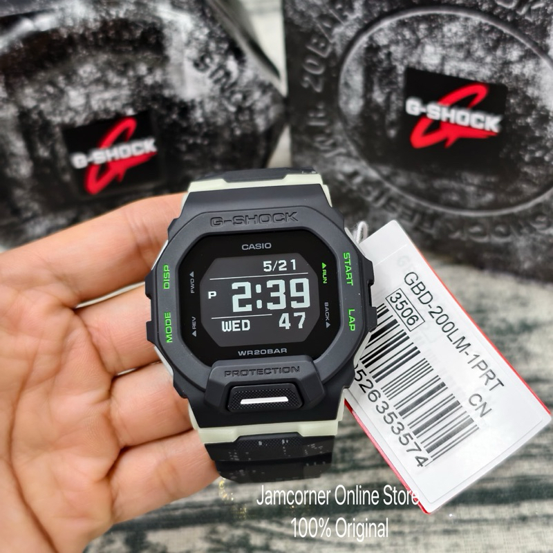 100% ORIGINAL CASIO G-SHOCK GBD-200LM-1DR G-SQUAD GBD-200LM features  glow-in-the-dark resin where the bezel and the band