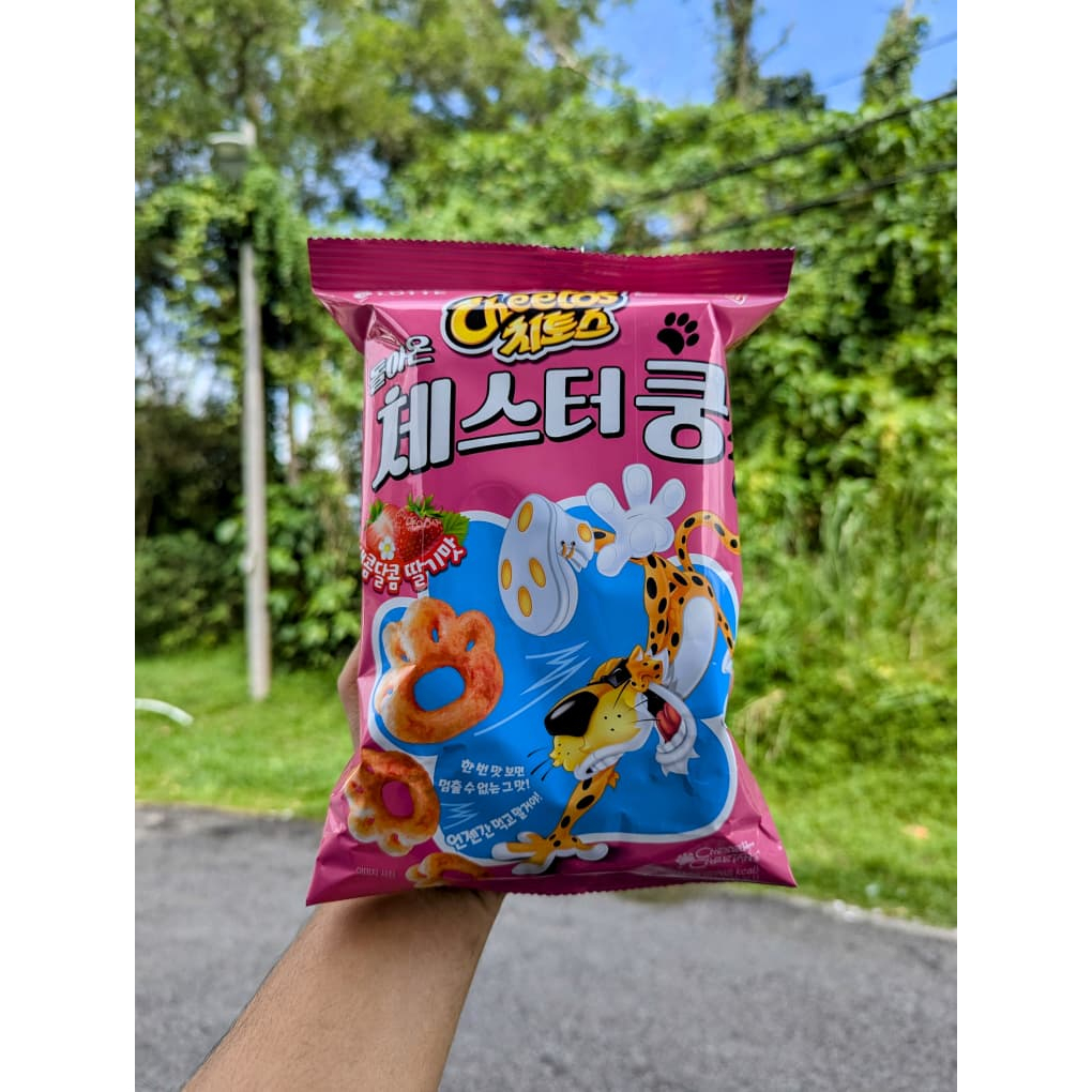 Korea Lotte Cheetos Chester Kung Sweet&Sour Strawberry Cookie 55g ...