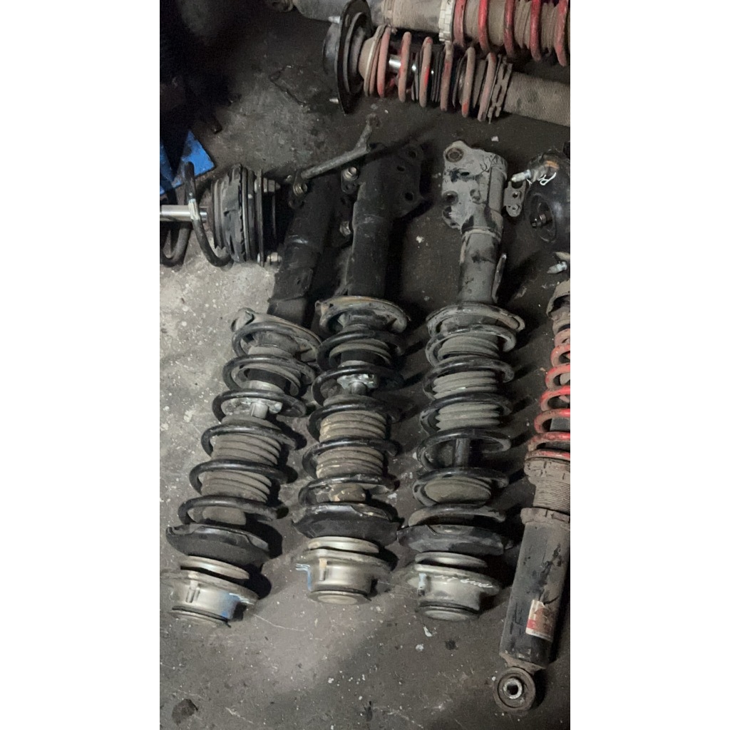 PERODUA AXIA/ BEZZA FRONT SET ABSORBER (USED) | Shopee Malaysia