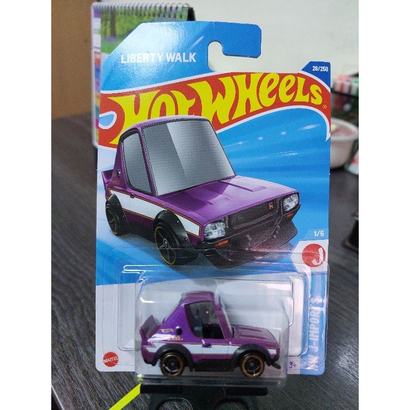 Hot Wheels Nissan Skyline 2000GT-R LBWK Tooned Purple, Light Blue and ...