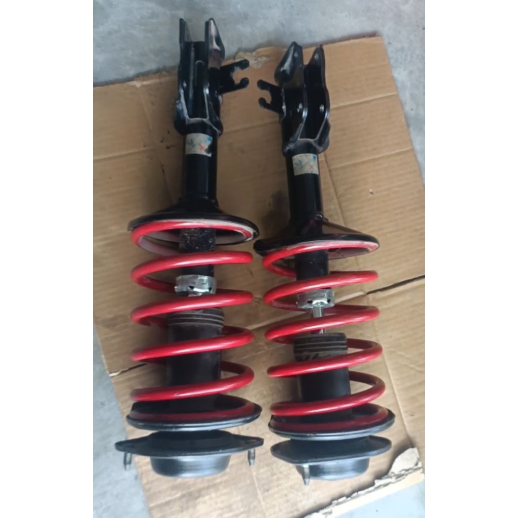 Proton wira 1.3/1.5 depan shock absorber original used not recond ...