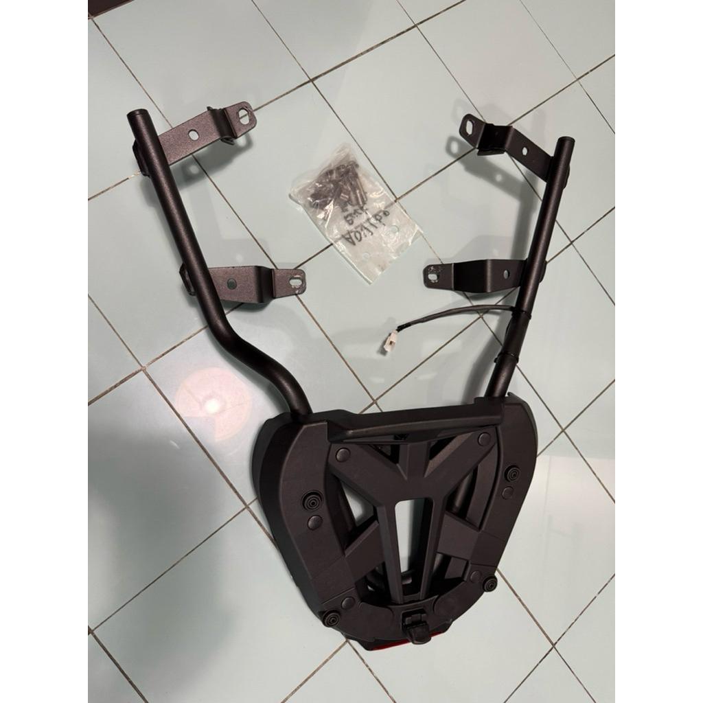 Givi ADV 160 Rack V1 | Shopee Malaysia