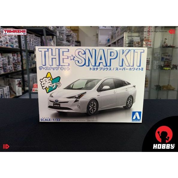 Aoshima 54161 Toyota Prius (Super White II) – Maquette Pré-peinte échelle 1/32 – Kit Facile Sans Colle Ni Peinture