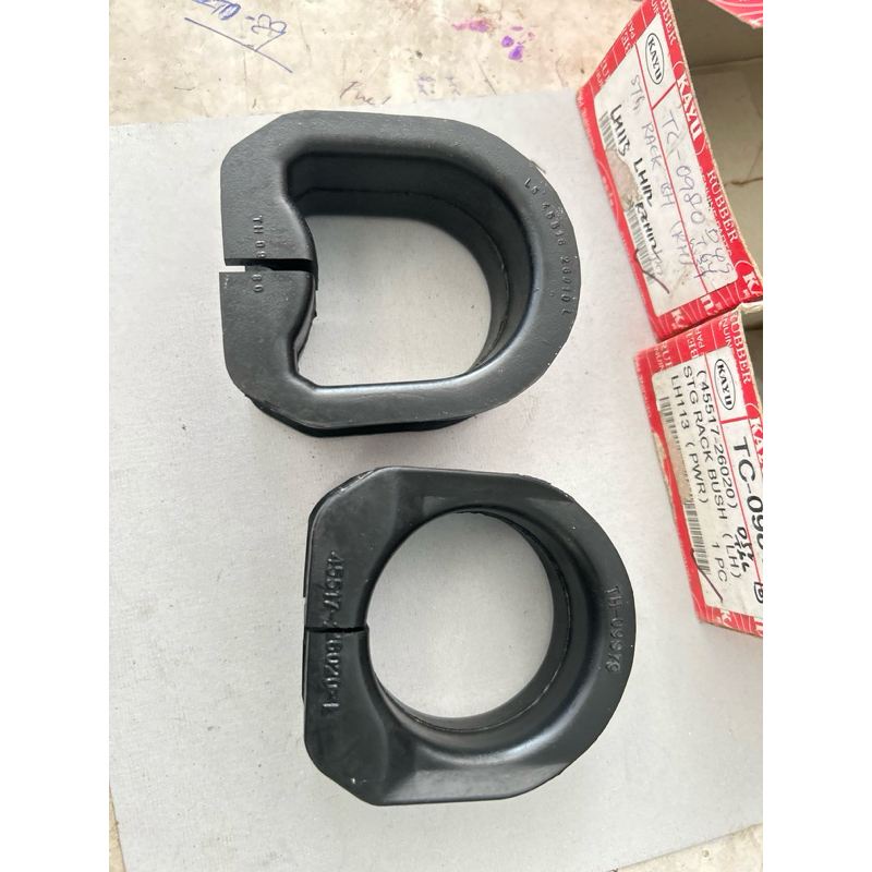 TOYOTA HIACE LH113 RZH112 STEERING RACK BUSH | Shopee Malaysia