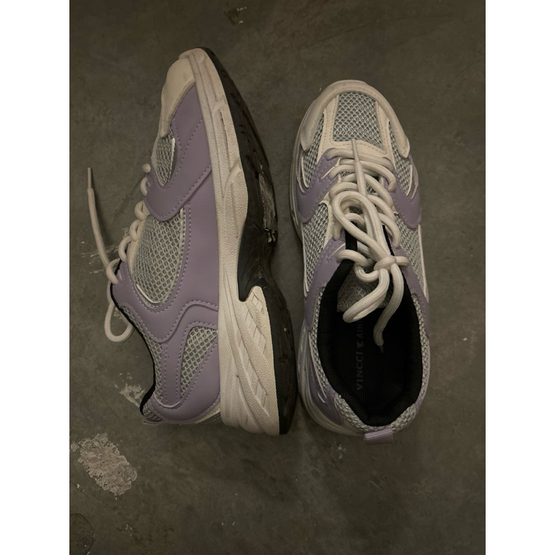 used vincci shoes come with the box size 39 Shopee Malaysia