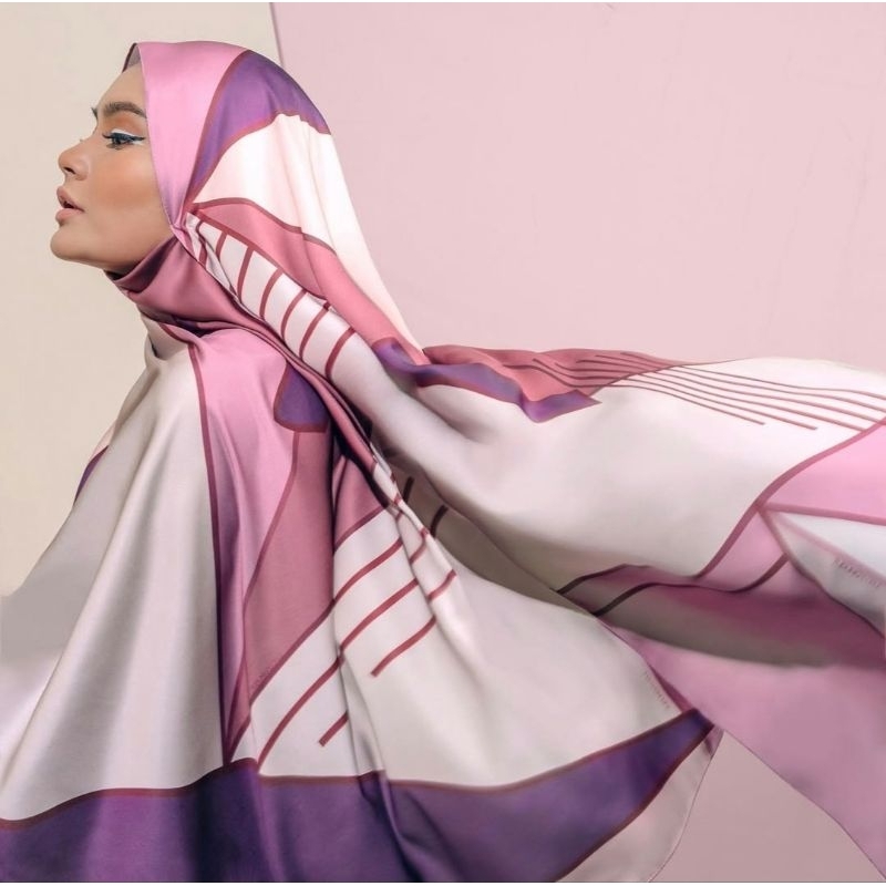 Preloved SHAWL WAARNA TUDUNGPEOPLE JELITASARA INNERSEJUK | Shopee Malaysia