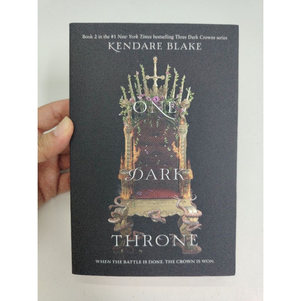 [BB] [100 Original] One Dark Throne (Three Dark Crowns 2)