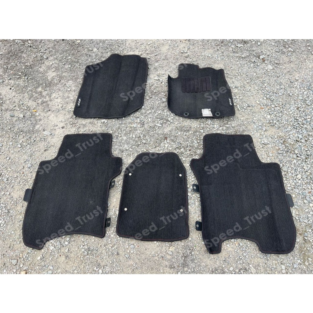 Original Used Karpet Hitam Black Jahit Merah Floor Mat Carpet Mats ...