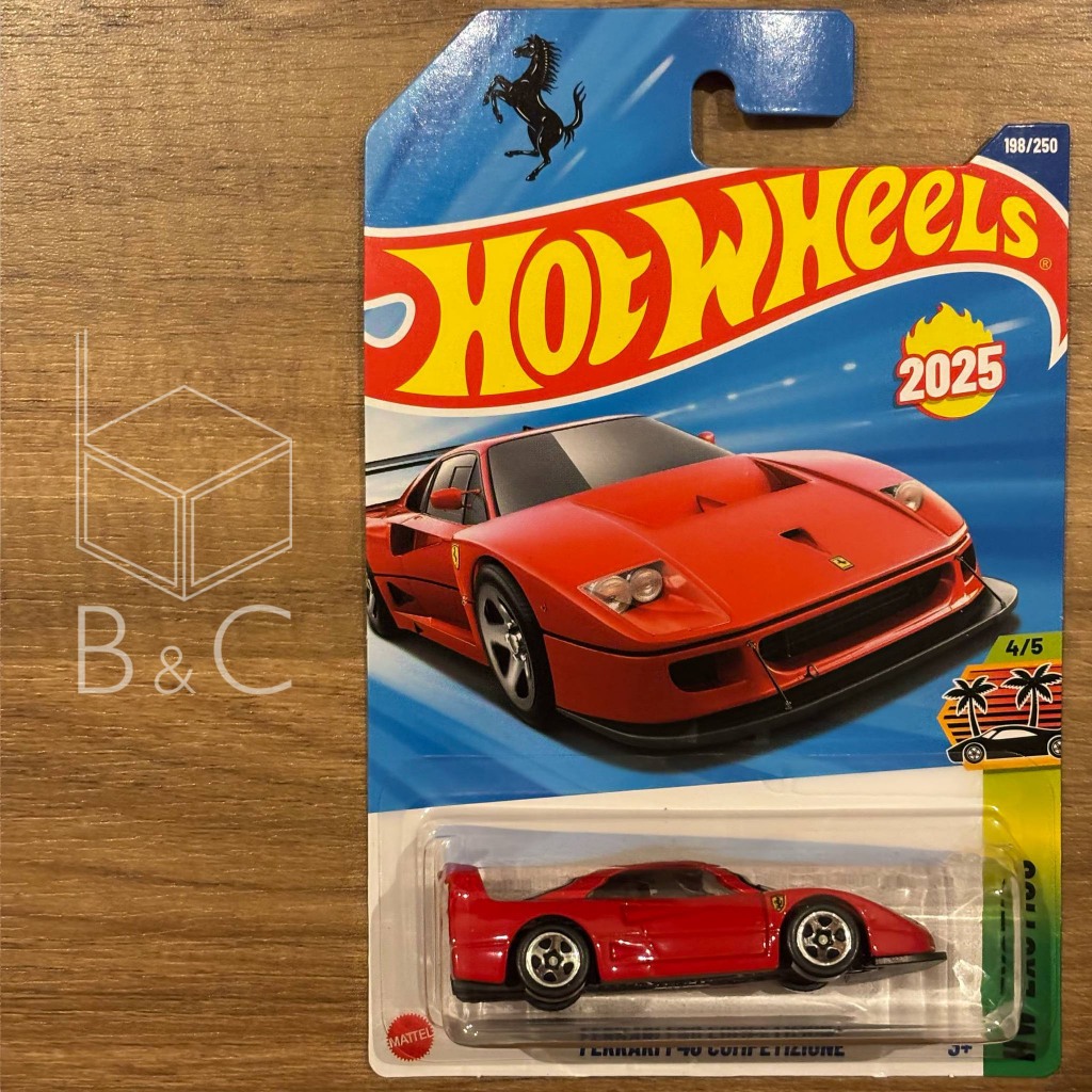 Hot Wheels Ferrari F40 Competizione - Modèle 1:64 Rouge, Série HW Exotics 2025 - Carte Courte, Sous Licence Ferrari