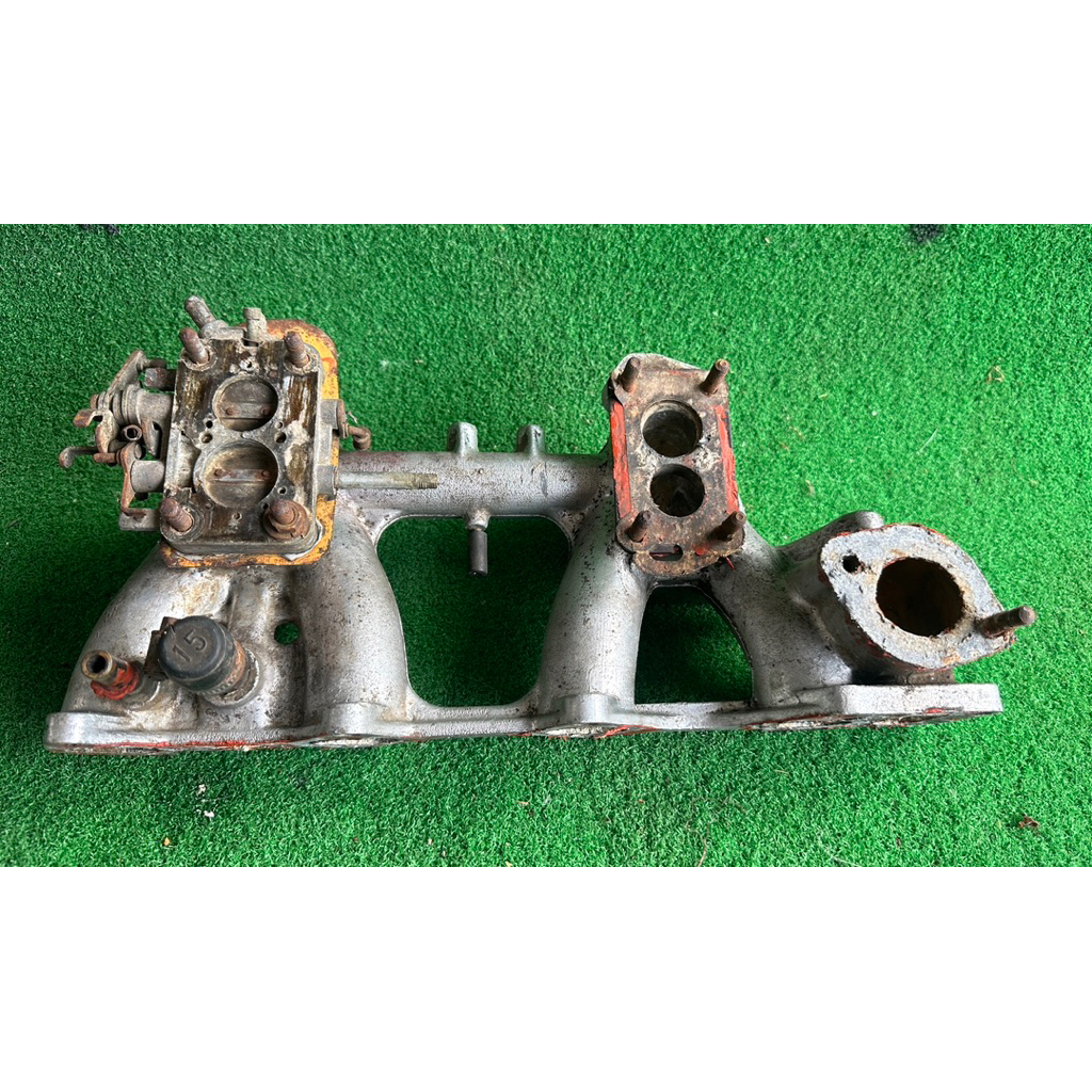 Manifold twin carburetor, 4G52 engine 2.0. Mitsubishi colt galant GTO ...