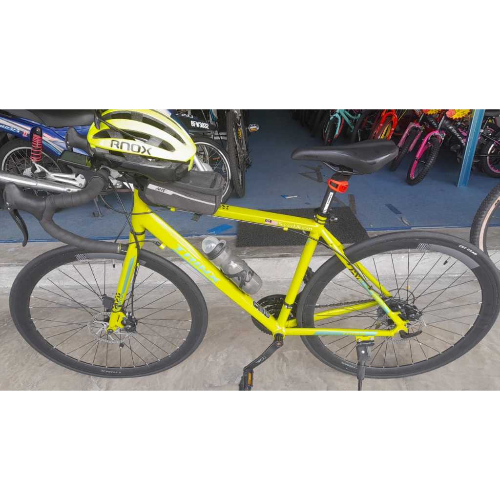 TRINX Tempo 700/25C full Set Road Bike (helmet, meter, bottle, sun