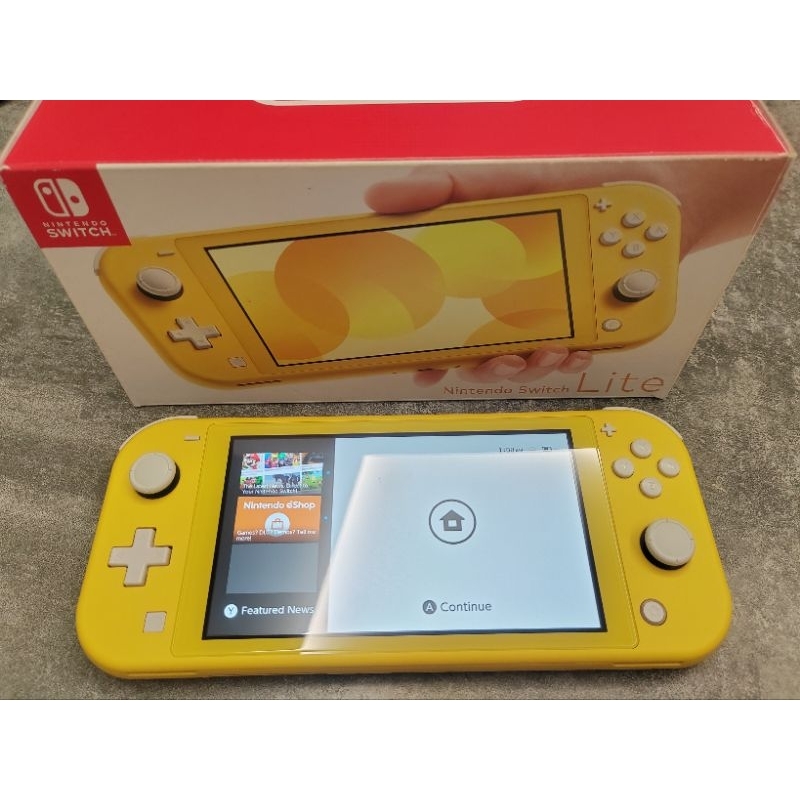 Nintendo Switch Lite Yellow/Grey/Turquoise With Box/Zacian and