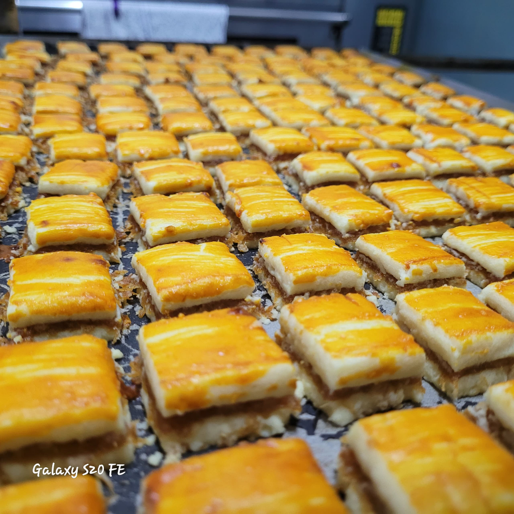 Opah's Kuih Raya Tart Bar Nenas Pure Butter 24 Pcs Ready Stock Raya ...