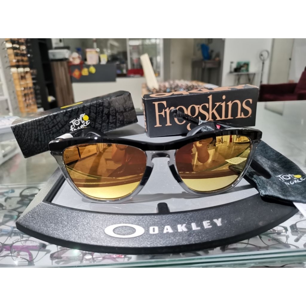 original-oak-frogs-range-tour-de-france-prizm-24k-polarised-shopee
