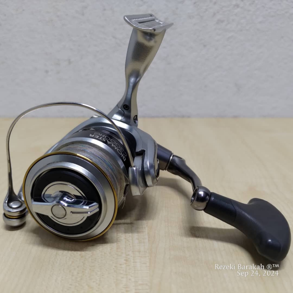 SHIMANO BIOMASTER C3000HG Fishing Reel Spinning Mesin Pancing