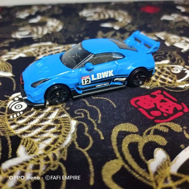 HOT WHEELS R35 LB-SILHOUETTE WORKS GT NISSAN 35GT-RR VER.2 | Shopee ...