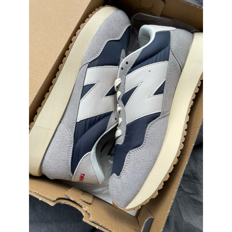 237 OOTD SNEAKERS RAYA 2025 BESOK POS READYSTOCK KL W BOX | Shopee Malaysia