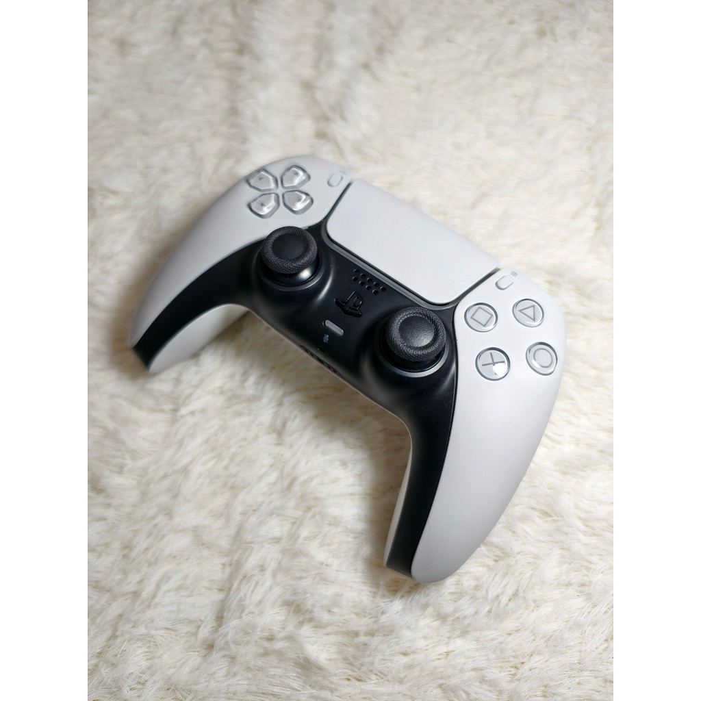 DS5 / PS5 Controller White Edition（USED & NO BOX） | Shopee Malaysia