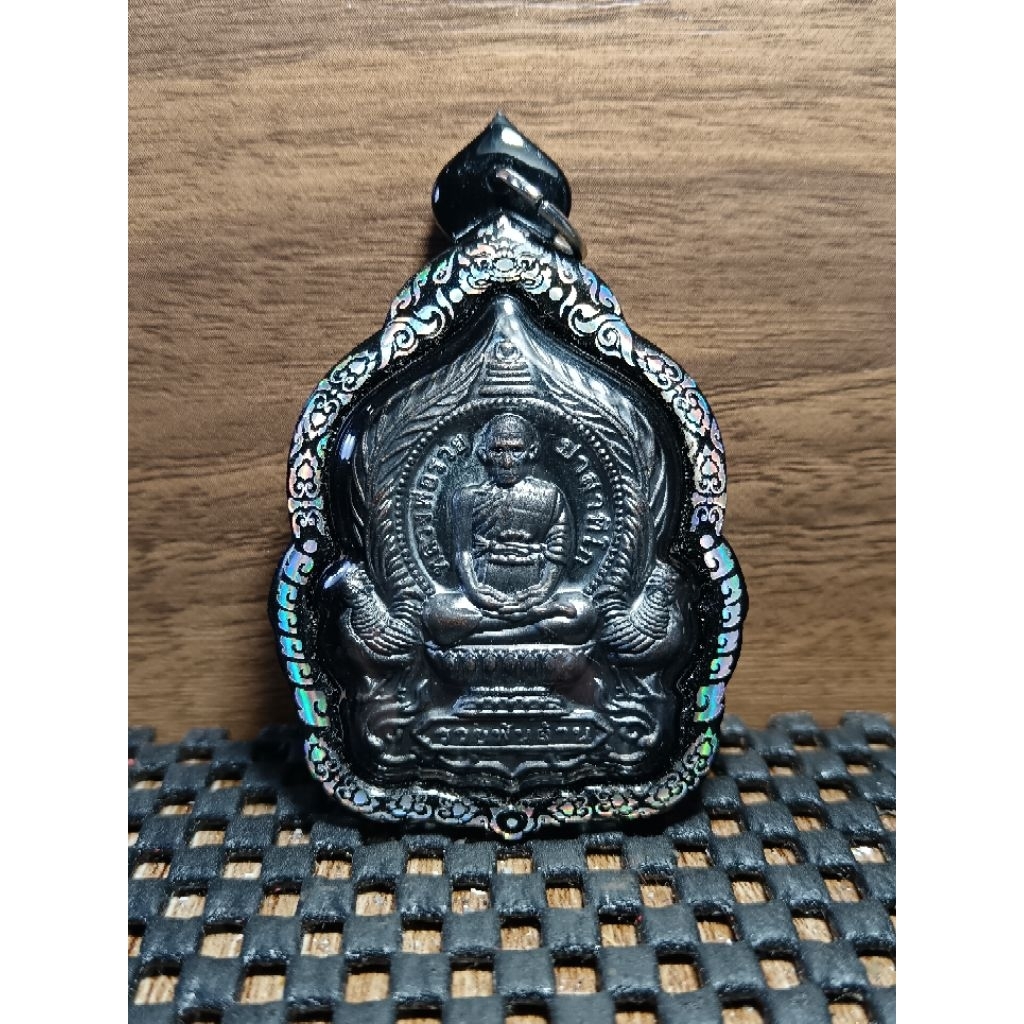 第二期龙婆瑞No.1自身牌 十亿自身 2555 Lp Ruay Wat Tako | Shopee Malaysia