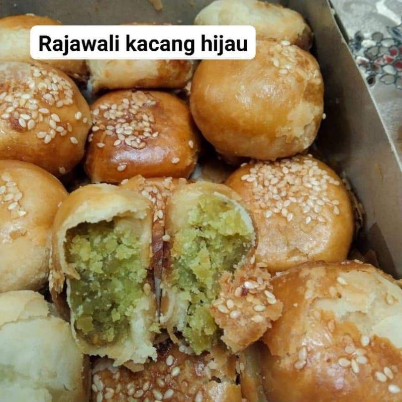 Rajawali kacang hijau 1kotak (18pcs) | Shopee Malaysia