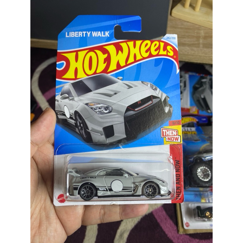 Hot Wheels Nissan Skyline R35 LBWK Grey case P and Q 2024 Bad Card ...