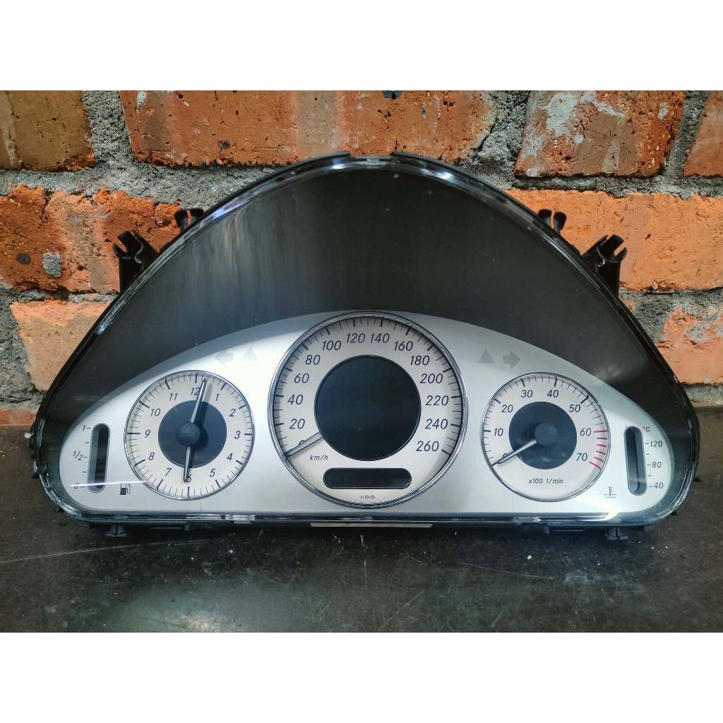 Original MERCEDES BENZ E Class 211 W211 A2115409511 Speedometer Speed ...