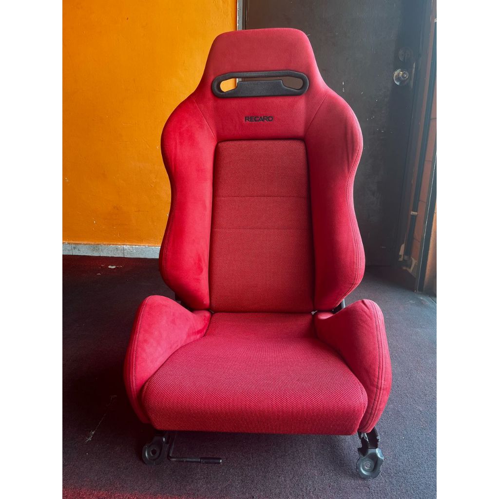 Original EK9 Type R Recaro Seat + DC2 Rail – Rare JDM Gem ( 1 Pair ...