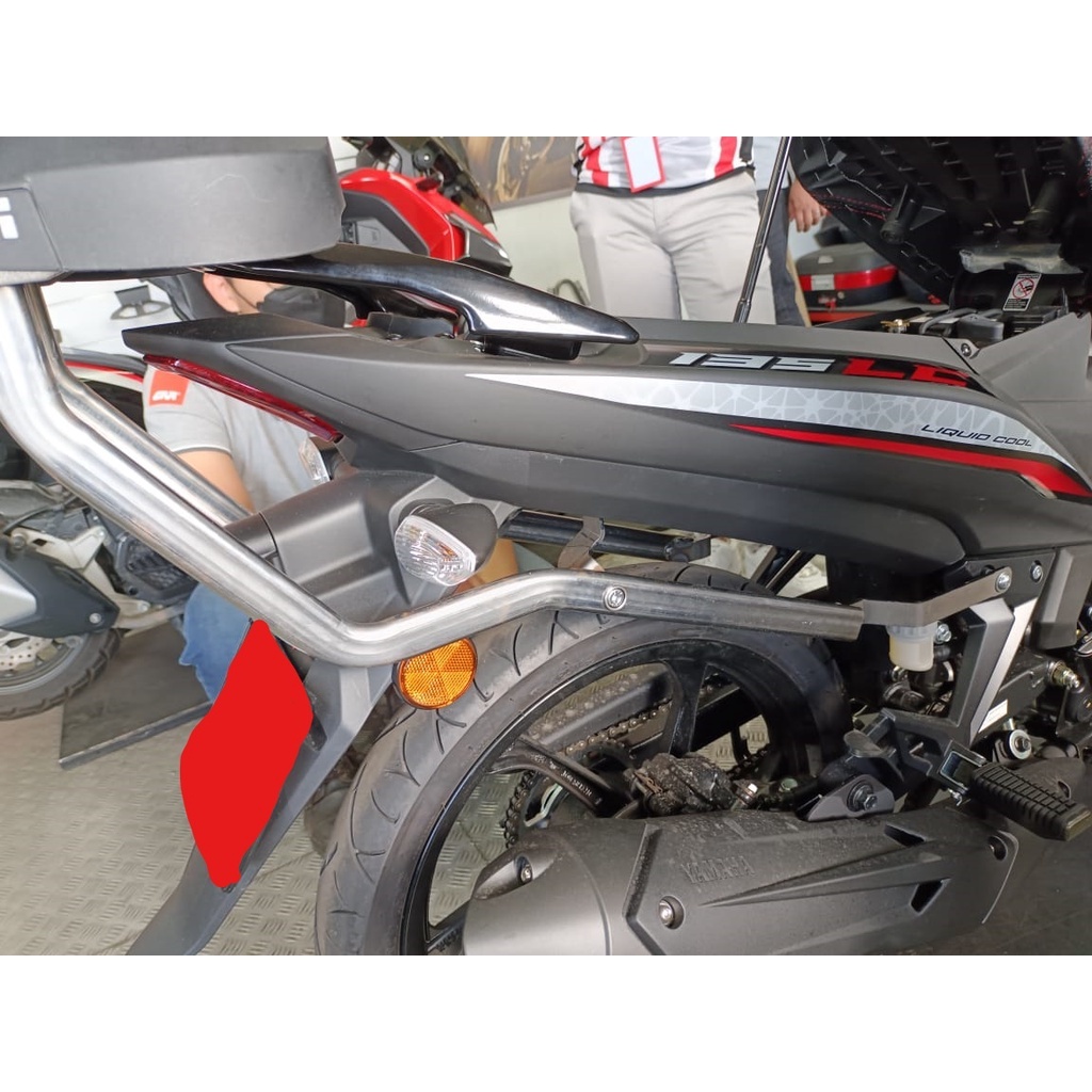 Givi Rack Yamaha LC135 FI V8 ZR(S) HRV Rack LC135 Fi with Baseplate New ...
