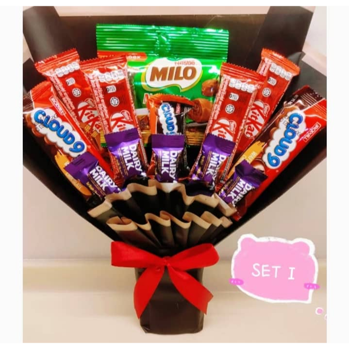 Bunga Hadiah Hari Jadi Flower Bouquet Budget Birthday/Valentine ...