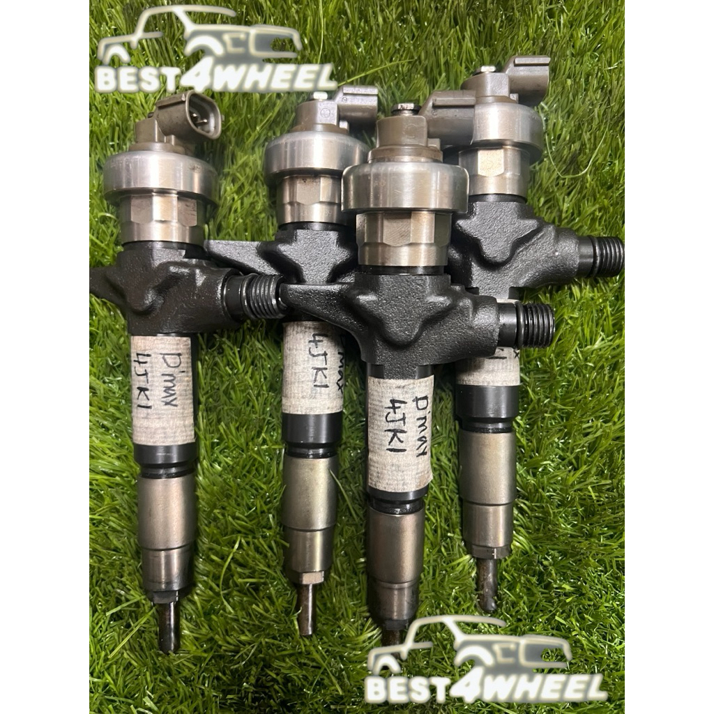 Isuzu Dmax 4JK1 DIESEL FUEL INJECTOR Original Used Halfcut 2nd One week ...