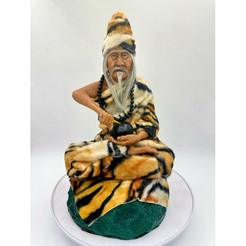 鲁士师 傅虎皮蜡像款式 鲁士供奉型金身 lersi 高度28cm | Shopee Malaysia