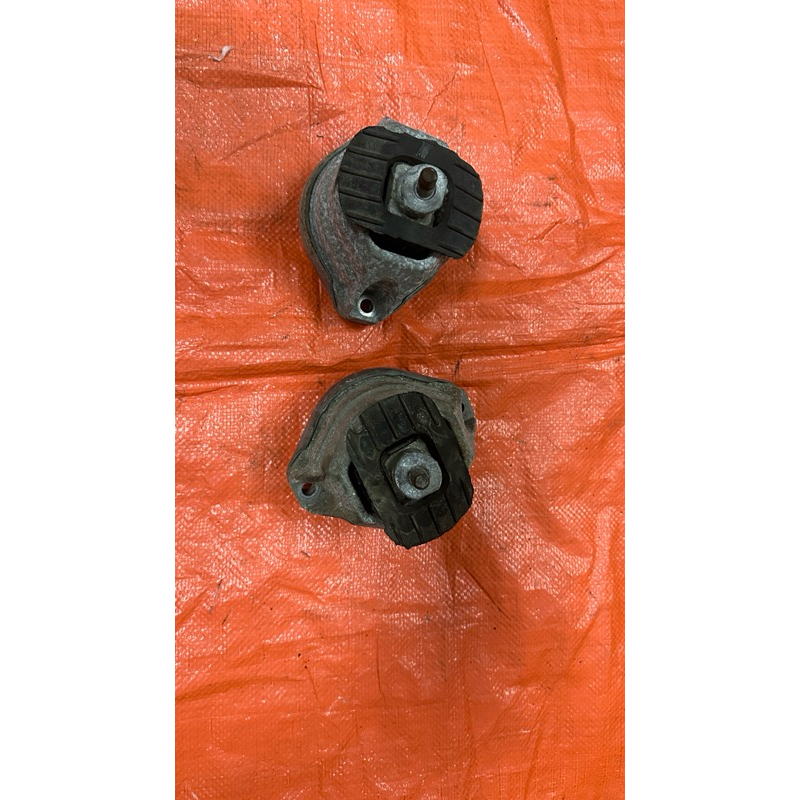BMW E60 N52 engine mounting (price for 2pcs) | Shopee Malaysia