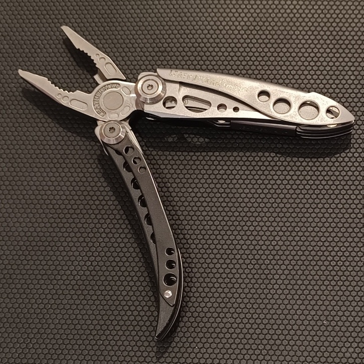 Leatherman Freestyle Multitool – Excellent Condition | Compact EDC Tool ...