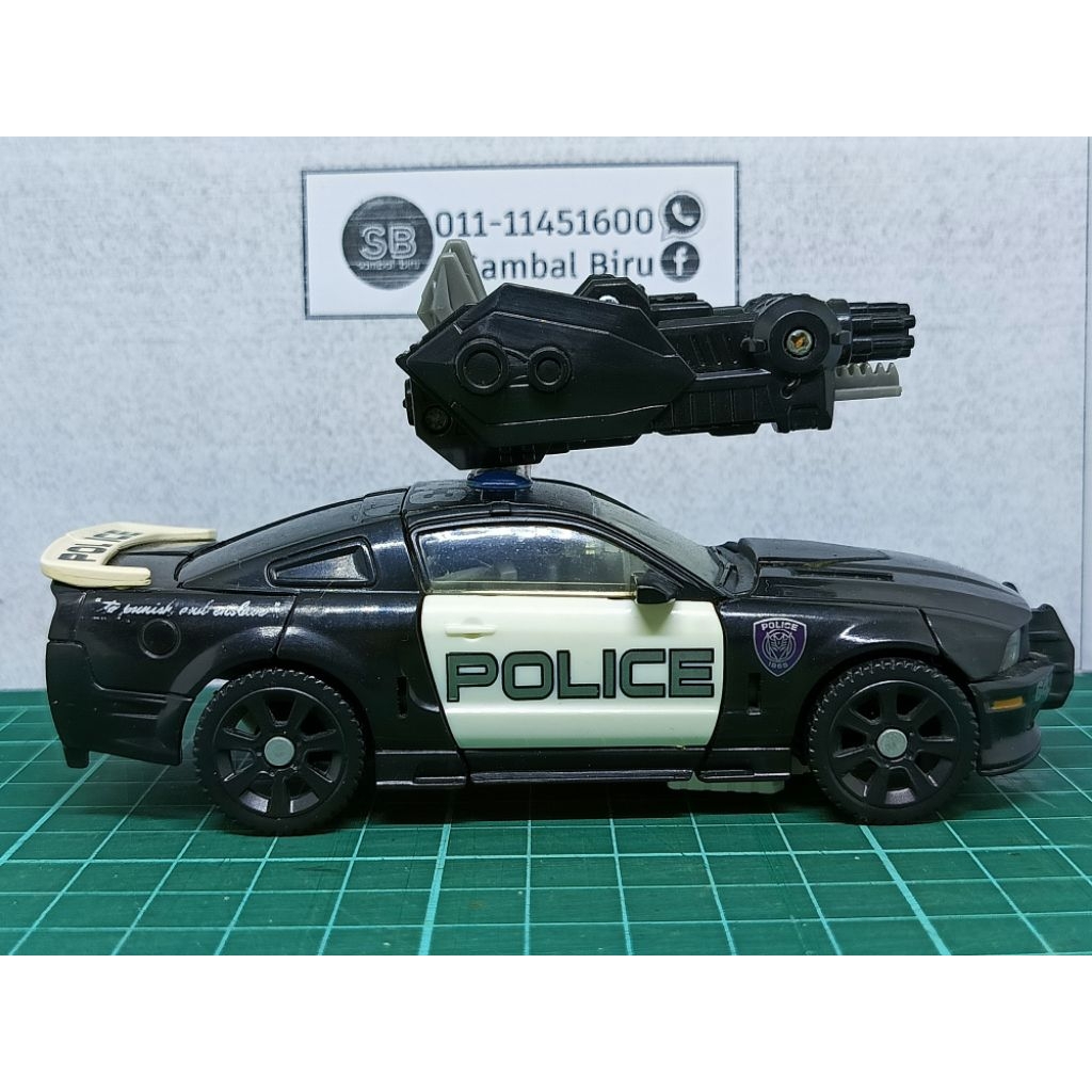 Transformers Dark of the Moon Mechtech Deluxe Class Barricade Complete ...