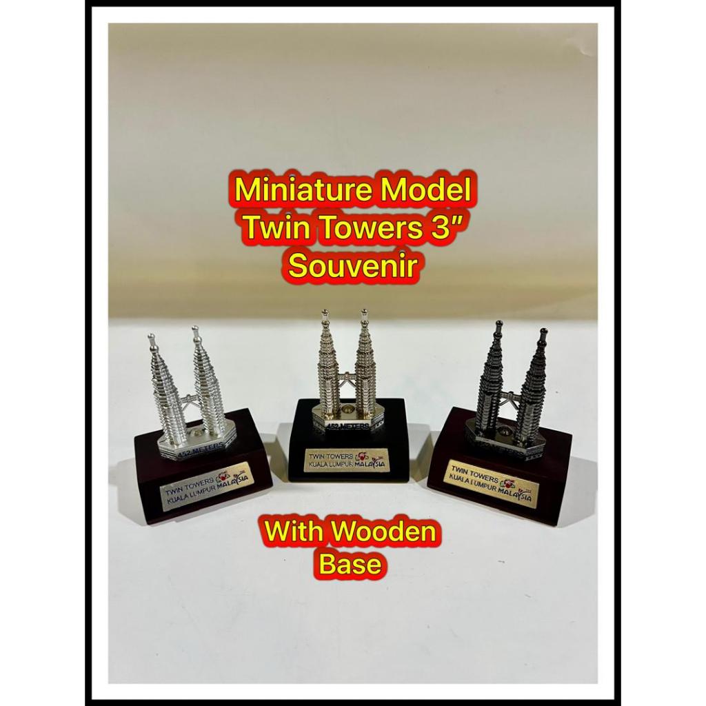Miniature Twin Towers KLCC Souvenirs 3
