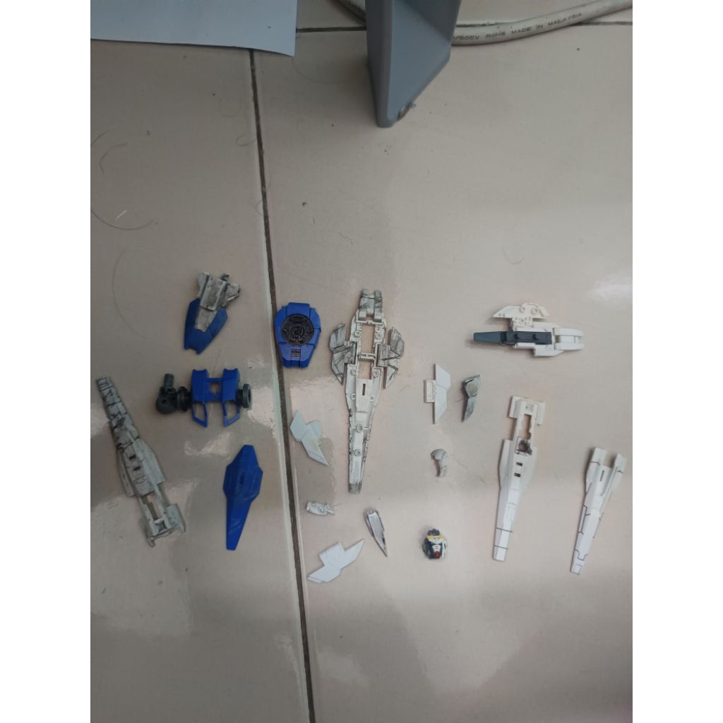 BANDAI RG 00 Riser (destroyed part) | Shopee Malaysia