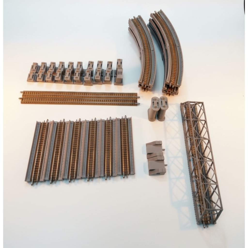 Tomix 91027 Rail Set Single Track Viaduct Set (Track Layout C) railroad ...