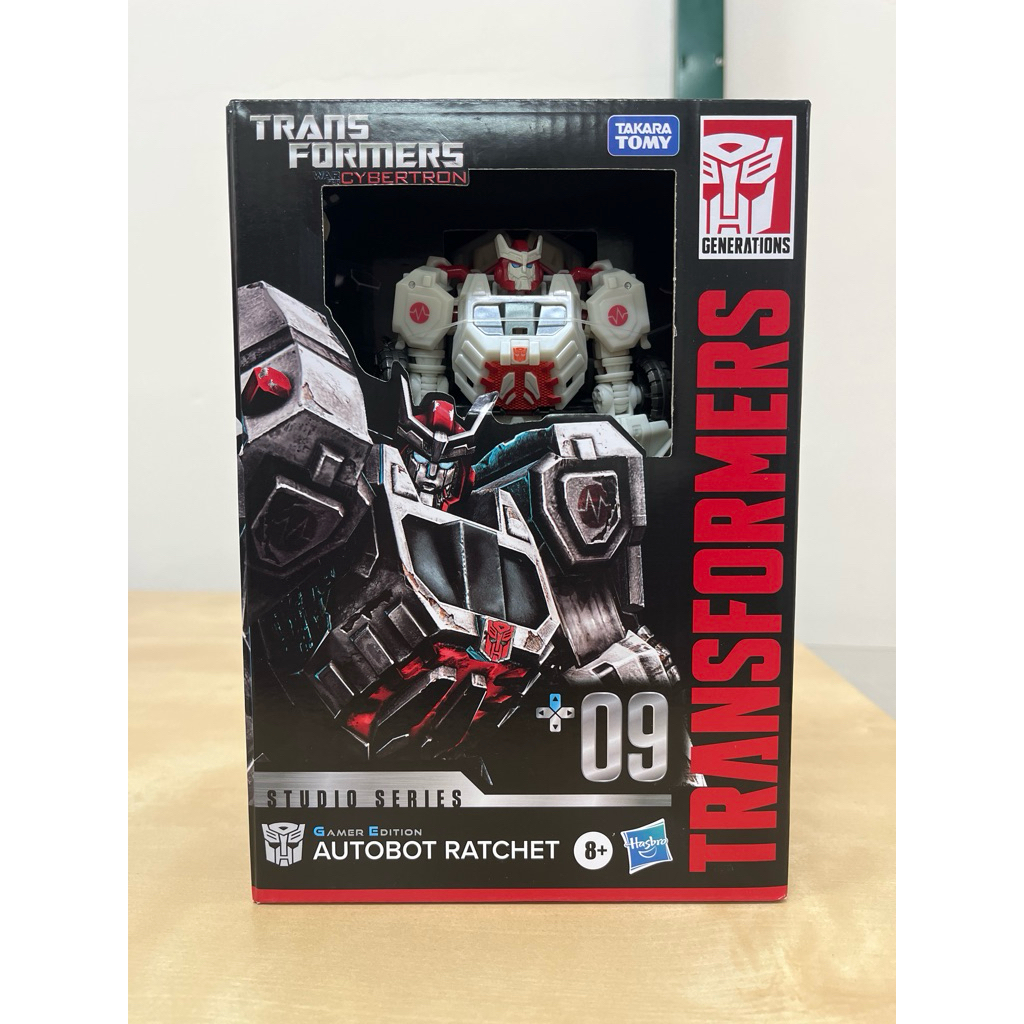 Transformers Studio Series Transformers: War for Cybertron Voyageur 11 Skywarp