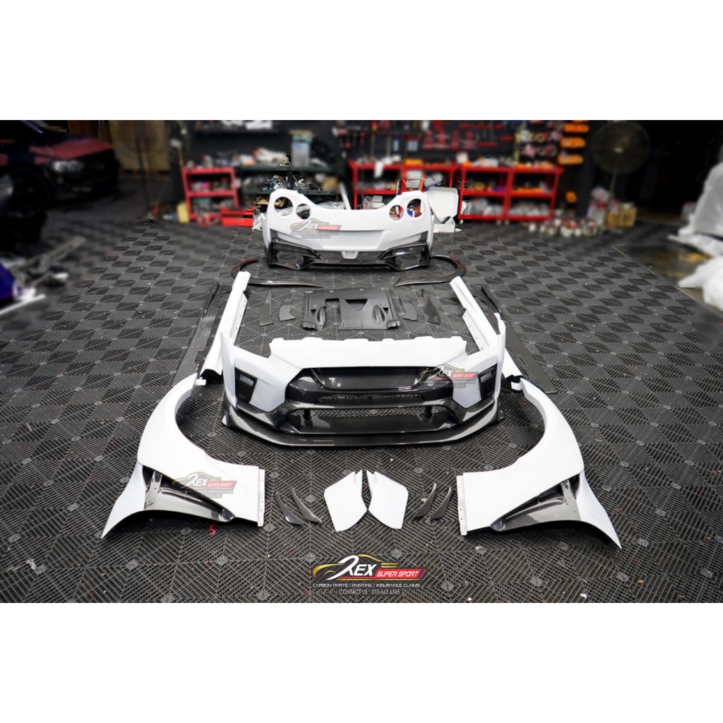 Nissan GTR35 GTR R35 Conversion Varis Wide Body Bodykit Set Carbon ...