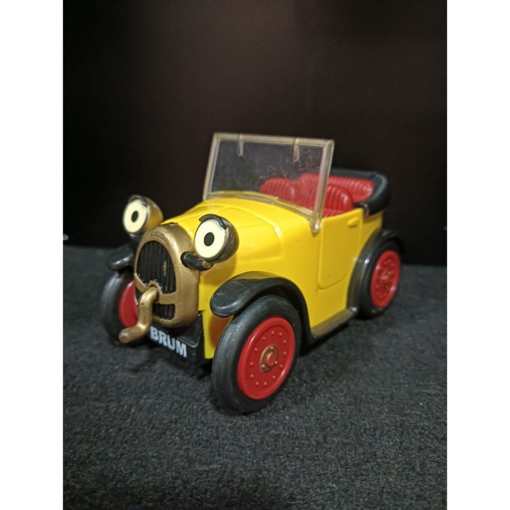 Vintage Brum Car Wibbly Wobbly Car (missing door on the right side ...